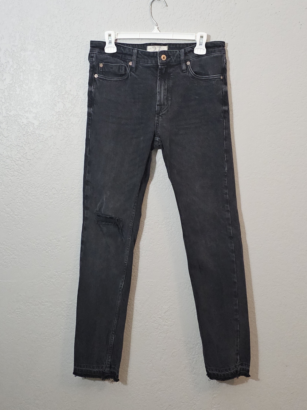 We The Free Straight Leg Jeans Washed Black Womens 27 Mid Rise Distressed